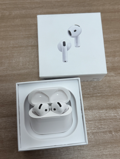 Airpods 4 (7th generation) - Noise Reduction