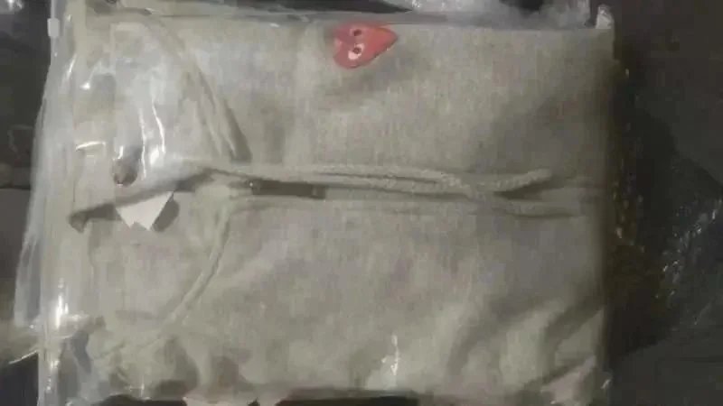 Front small red heart velvet cardigan gray